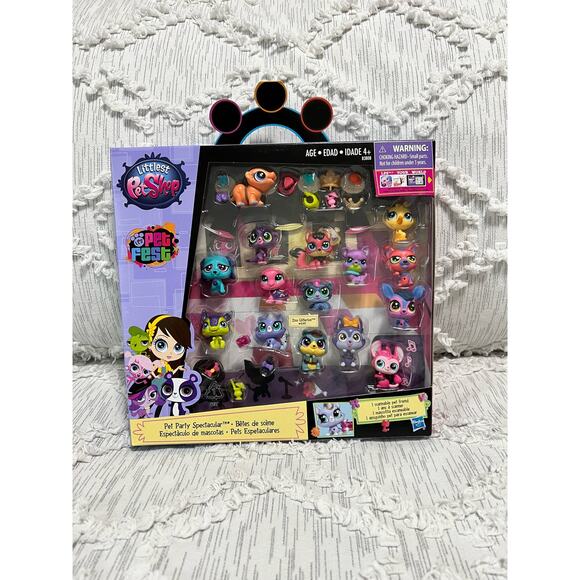 Littlest Pet Shop Party Spectacular Collector Pack Toy, Includes 15 Pets